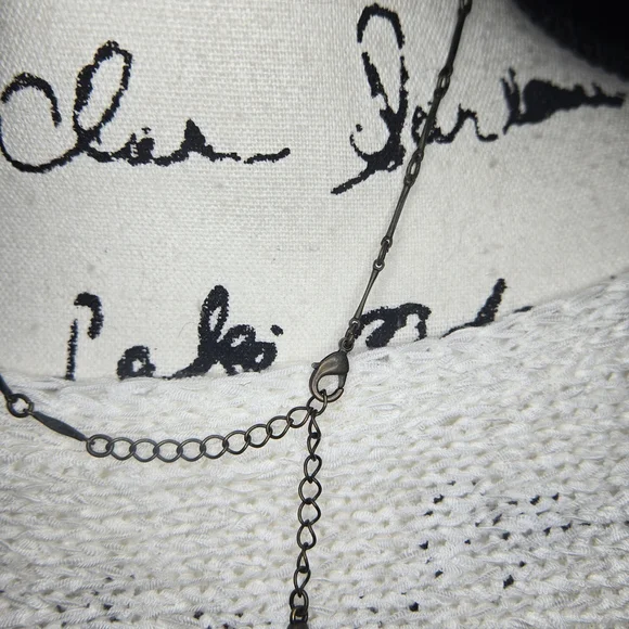 Charming Multi-Color Pendant Necklace - Picture 3 of 6